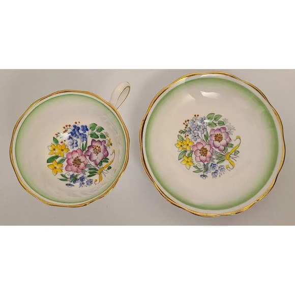 Rare Vintage Royal Albert teacup and saucer, bone china,‎ made in England - Picture 6 of 7